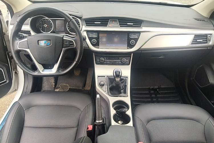 Used Geely Auto Emgrand GL 2017 1.3T Manual Elite Model Center Console