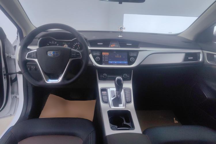 Used Geely Auto Emgrand GL 2017 1.3T DCT Luxury Model Center Console