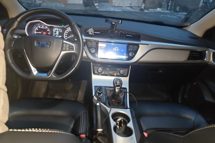 Used Geely Auto Emgrand GL 2017 1.3T Manual Elite Model Center Console