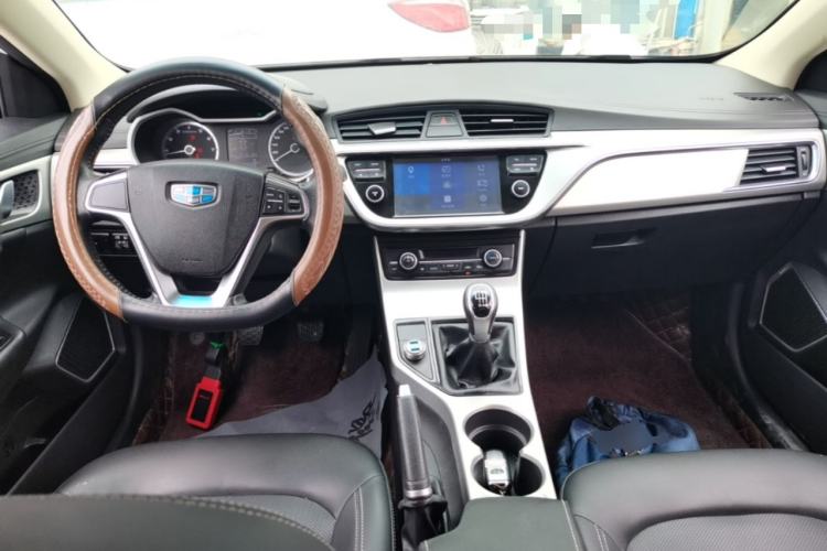 Used Geely Auto Emgrand GL 2017 1.8L Manual Elite Model Center Console