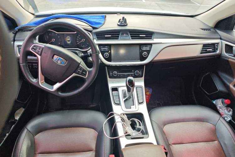 Used Geely Auto Emgrand GL 2017 1.3T DCT Luxury Model Center Console