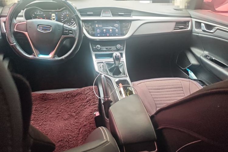 Used Geely Auto Emgrand GL 2017 1.8L Manual Elite Model Center Console