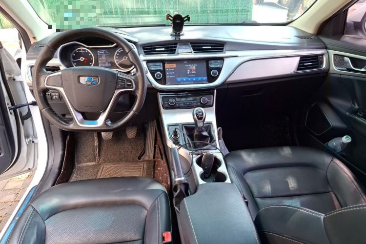 Used Geely Auto Emgrand GL 2017 1.8L Manual Elite Model Center Console