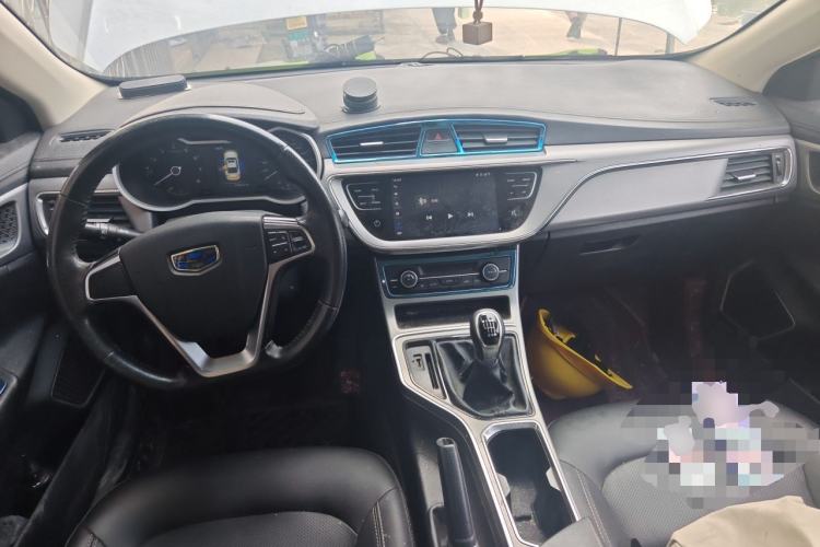 Used Geely Auto Emgrand GL 2017 1.8L Manual Elite Model Center Console