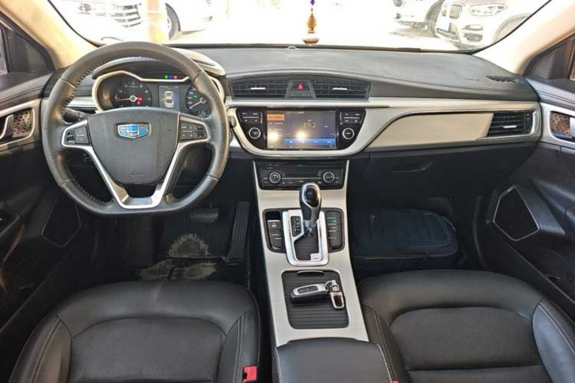 Used Geely Auto Emgrand GL 2017 1.3T DCT Elite Model Center Console