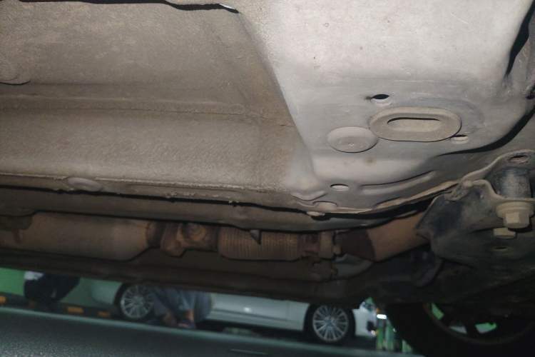 Used Geely Auto Emgrand GL 2017 1.8L Manual Elite Model Chassis Front Right