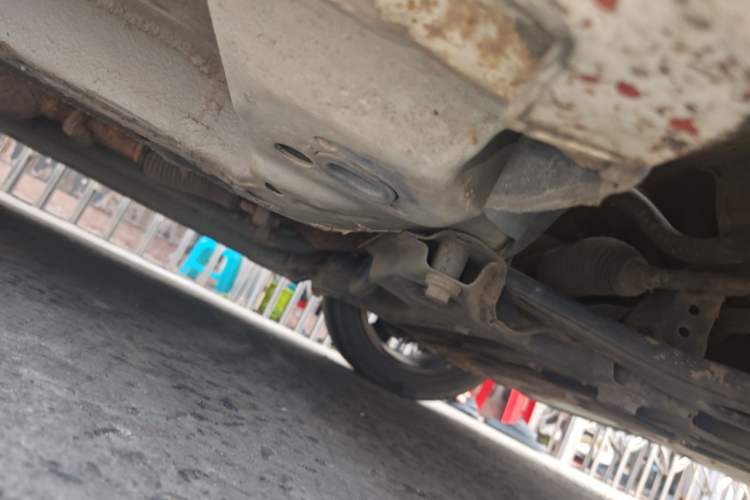 Used Geely Auto Emgrand GL 2017 1.8L Manual Elite Model Chassis Front Right