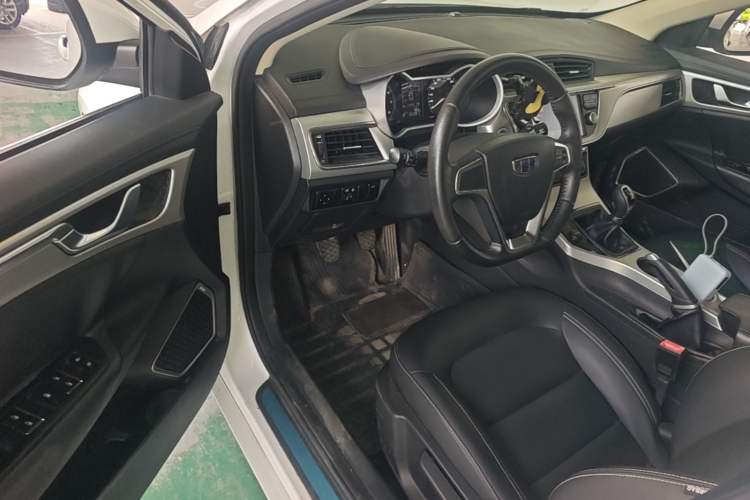 Used Geely Auto Emgrand GL 2017 1.8L Manual Elite Model Driver Seat