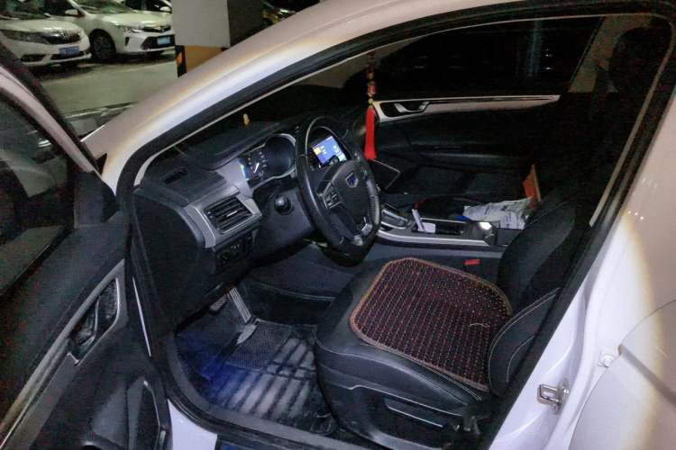 Used Geely Auto Emgrand GL 2017 1.8L DCT Elite Model Driver Seat