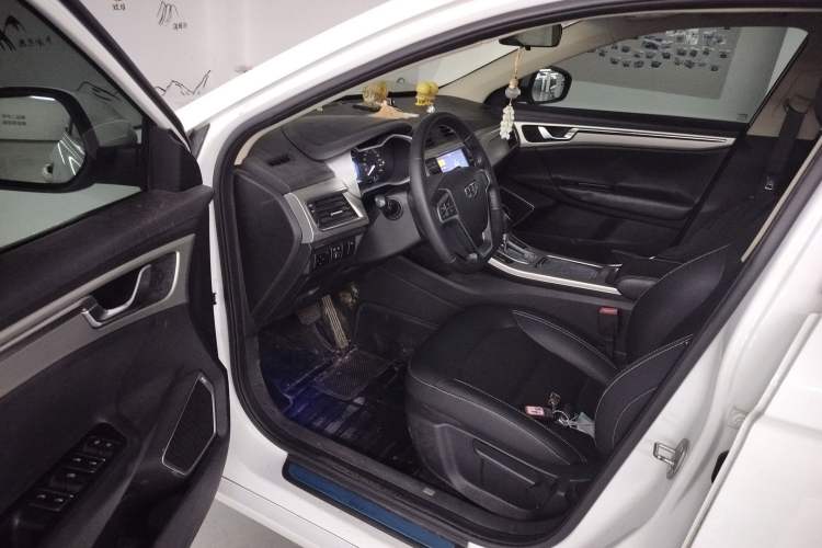 Used Geely Auto Emgrand GL 2017 1.3T DCT Elite Model Driver Seat