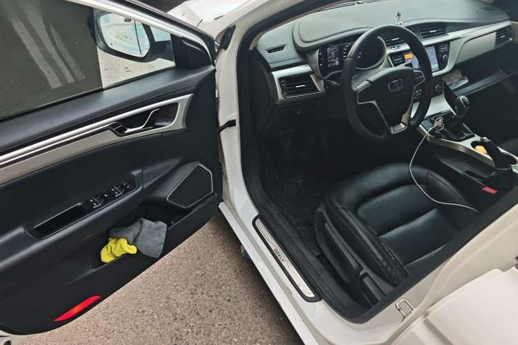 Used Geely Auto Emgrand GL 2017 1.8L Manual Elite Model Driver Seat
