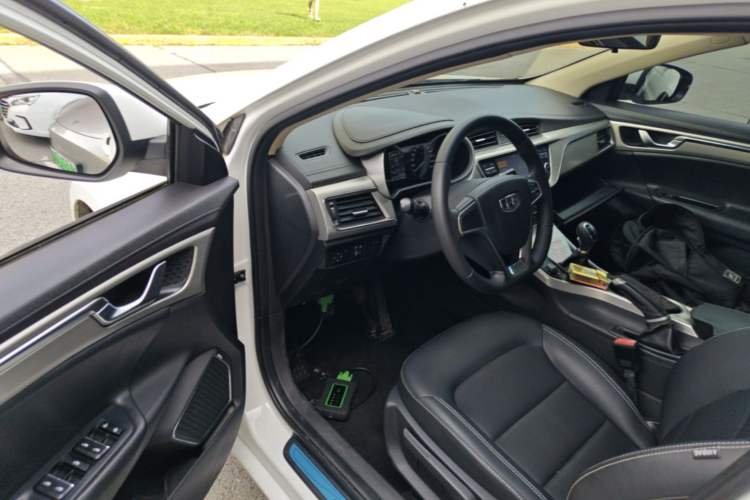 Used Geely Auto Emgrand GL 2017 1.3T Manual Elite Model Driver Seat