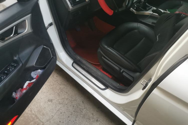 Used Geely Auto Emgrand GL 2017 1.8L Manual Elite Model Driver Seat