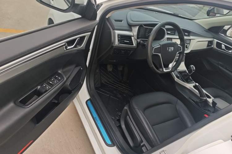 Used Geely Auto Emgrand GL 2017 1.8L Manual Elite Model Driver Seat