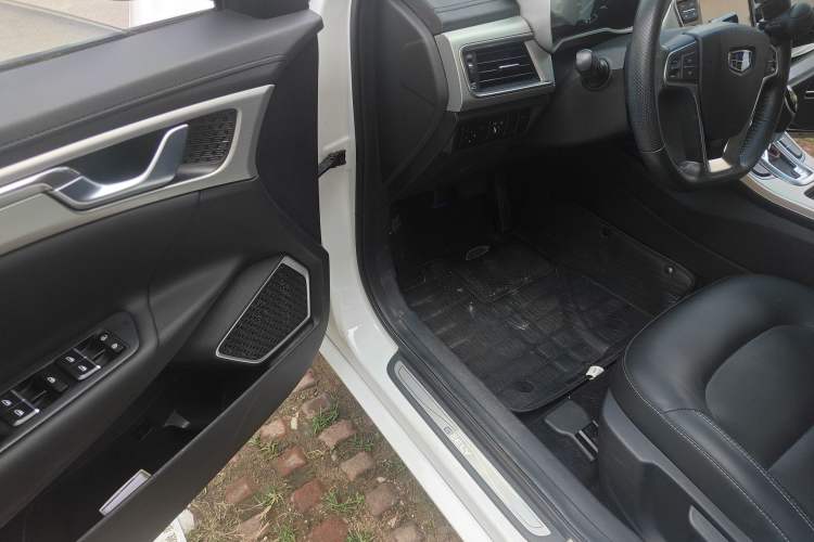 Used Geely Auto Emgrand GL 2017 1.8L DCT Elite Model Driver Seat