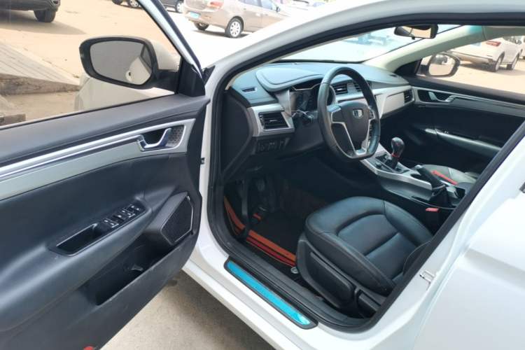 Used Geely Auto Emgrand GL 2017 1.8L Manual Elite Model Driver Seat