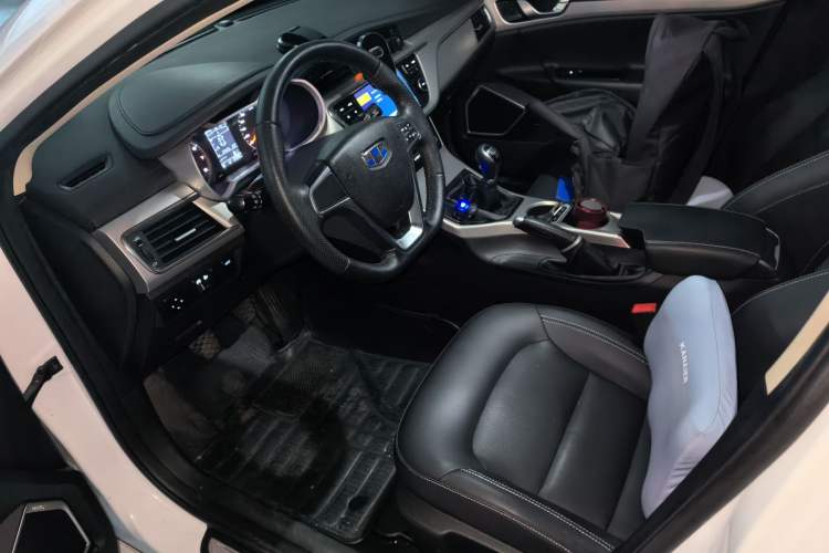 Used Geely Auto Emgrand GL 2017 1.8L Manual Elite Model Driver Seat