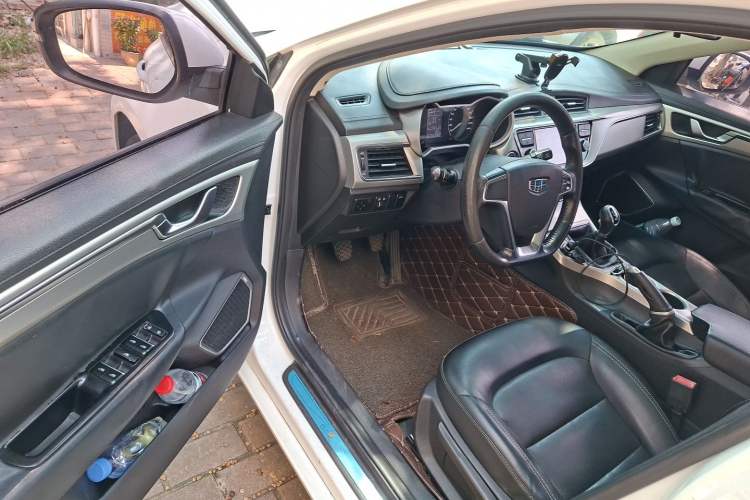 Used Geely Auto Emgrand GL 2017 1.8L Manual Elite Model Driver Seat