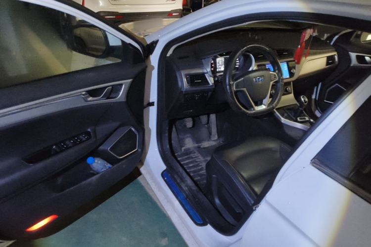 Used Geely Auto Emgrand GL 2017 1.8L Manual Elite Model Driver Seat