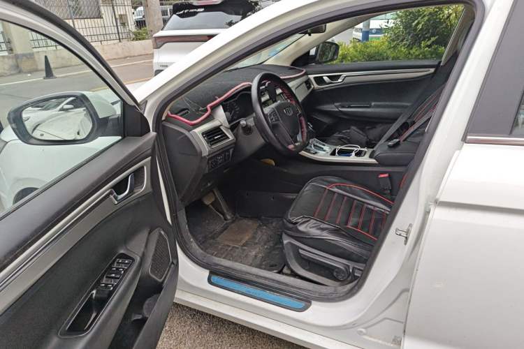 Used Geely Auto Emgrand GL 2017 1.8L DCT Elite Model Driver Seat