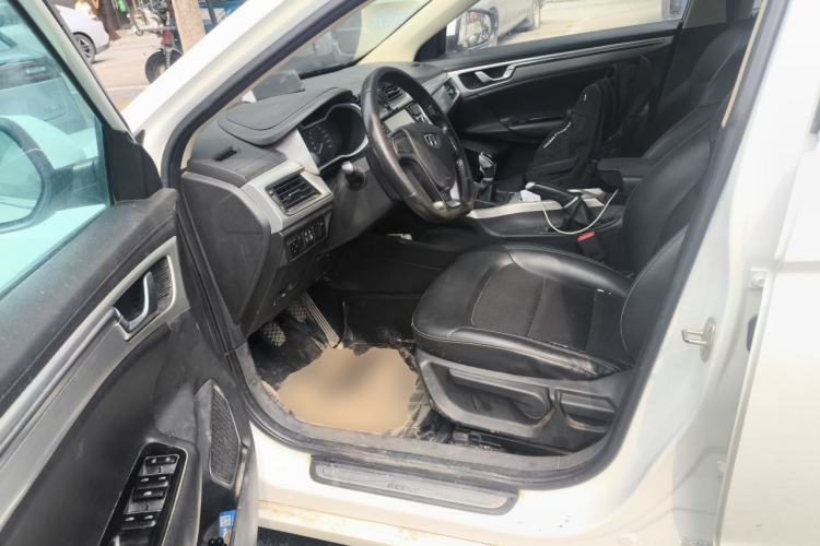 Used Geely Auto Emgrand GL 2017 1.8L Manual Elite Model Driver Seat