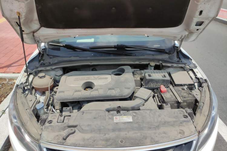 Used Geely Auto Emgrand GL 2017 1.8L Manual Elite Model Engine Bay
