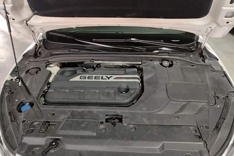 Used Geely Auto Emgrand GL 2017 1.3T DCT Luxury Model Engine Bay