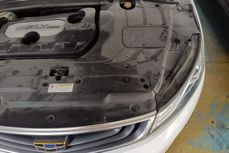 Used Geely Auto Emgrand GL 2017 1.8L DCT Elite Model Engine Bay Left
