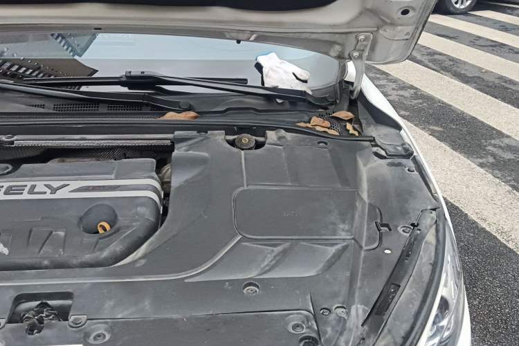 Used Geely Auto Emgrand GL 2017 1.3T Manual Elite Model Engine Bay Left