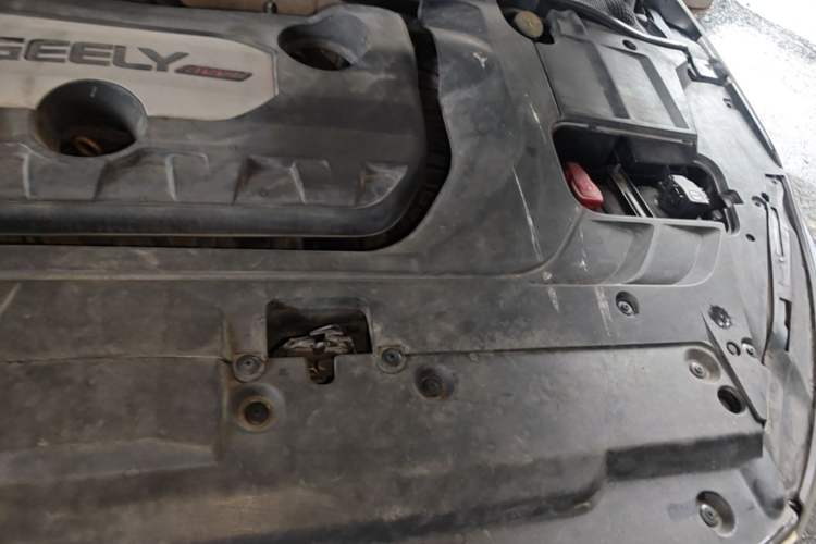 Used Geely Auto Emgrand GL 2017 1.8L DCT Elite Model Engine Bay Left