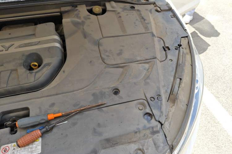 Used Geely Auto Emgrand GL 2017 1.3T DCT Elite Model Engine Bay Left