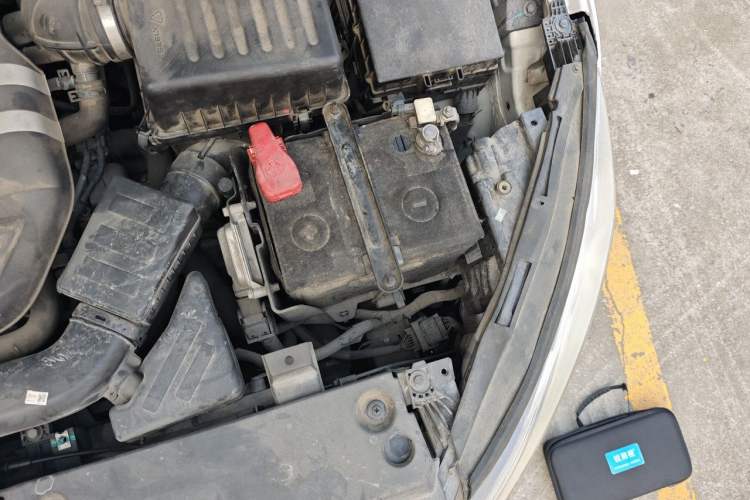 Used Geely Auto Emgrand GL 2017 1.3T DCT Luxury Model Engine Bay Left