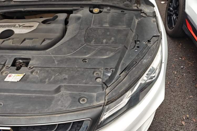 Used Geely Auto Emgrand GL 2017 1.8L Manual Elite Model Engine Bay Left