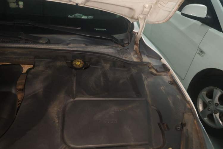 Used Geely Auto Emgrand GL 2017 1.8L DCT Elite Model Engine Bay Left