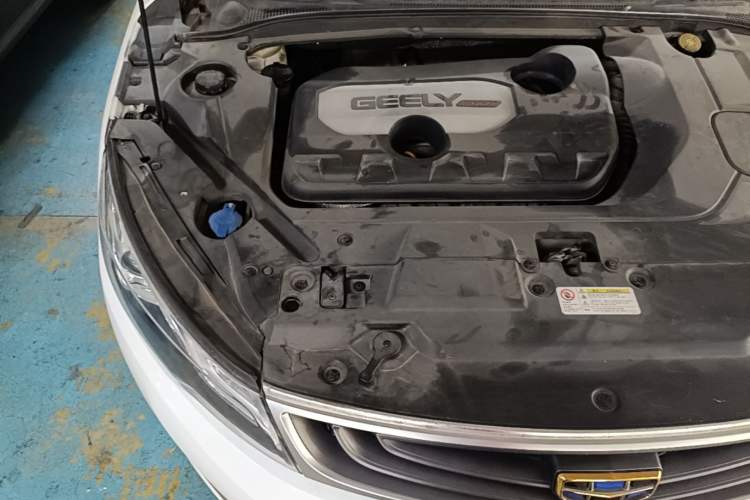 Used Geely Auto Emgrand GL 2017 1.8L DCT Elite Model Engine Bay Right
