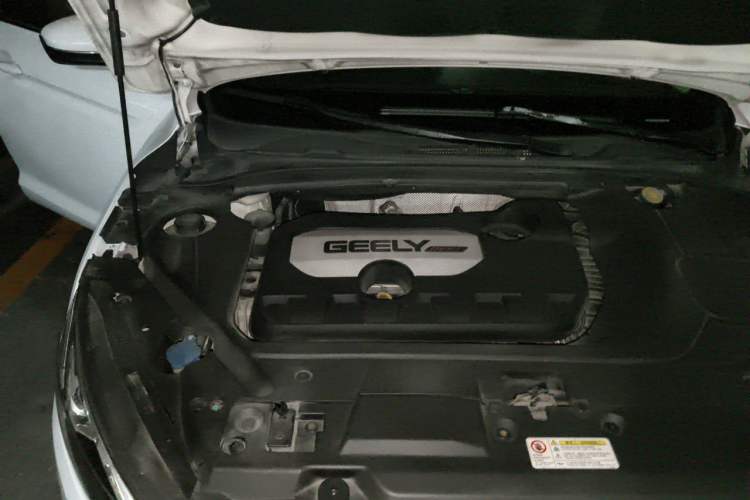 Used Geely Auto Emgrand GL 2017 1.8L DCT Elite Model Engine Bay Right
