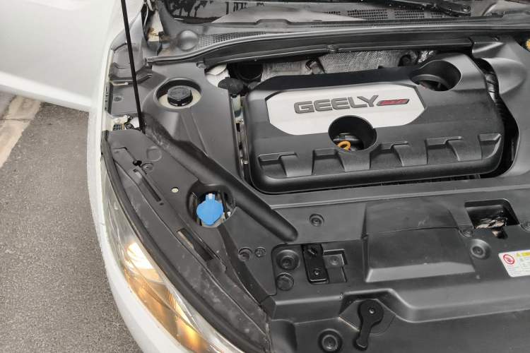 Used Geely Auto Emgrand GL 2017 1.8L Manual Elite Model Engine Bay Right