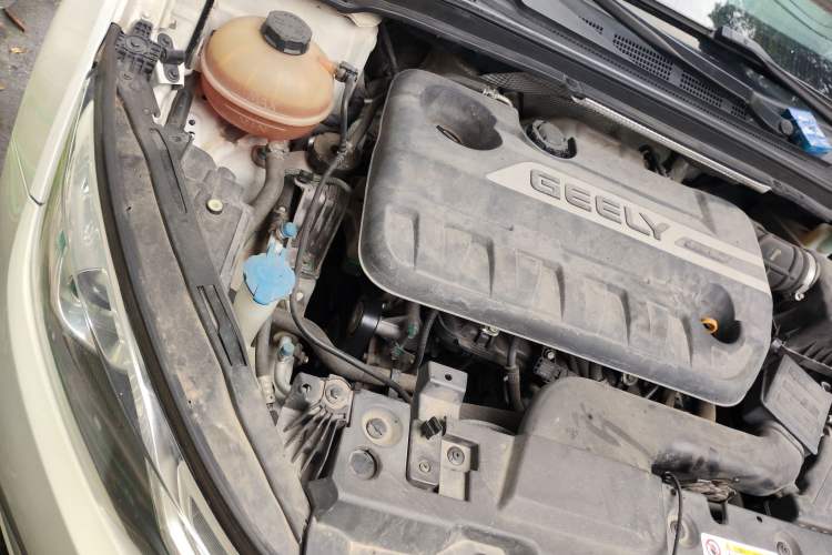 Used Geely Auto Emgrand GL 2017 1.3T DCT Elite Model Engine Bay Right