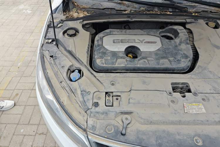 Used Geely Auto Emgrand GL 2017 1.8L Manual Elite Model Engine Bay Right