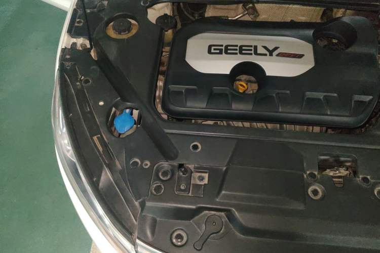 Used Geely Auto Emgrand GL 2017 1.8L Manual Elite Model Engine Bay Right