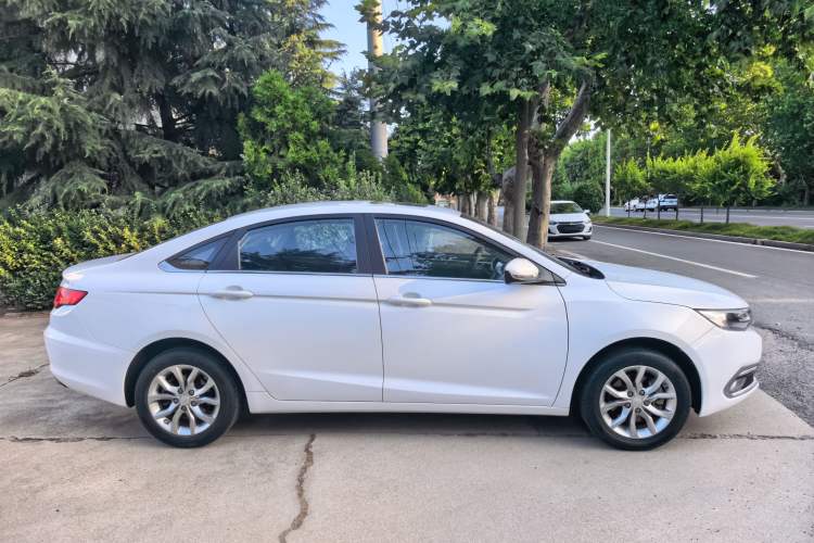 Used Geely Auto Emgrand GL 2017 1.8L DCT Elite Model Exterior 1
