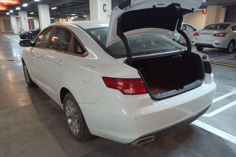 Used Geely Auto Emgrand GL 2017 1.8L DCT Elite Model Exterior 2