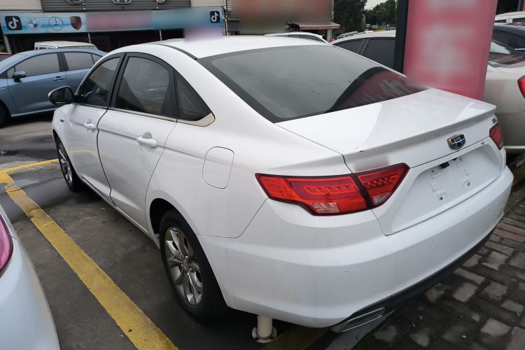Used Geely Auto Emgrand GL 2017 1.3T Manual Elite Model Exterior 2
