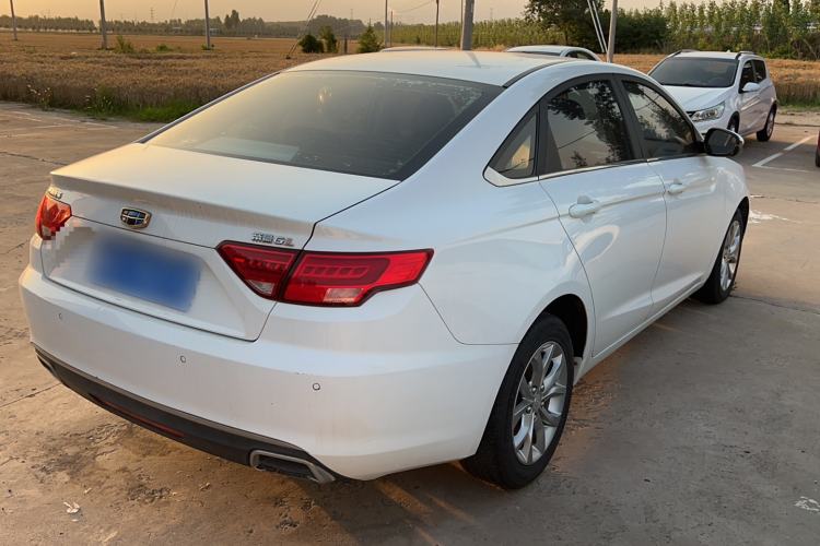 Used Geely Auto Emgrand GL 2017 1.8L Manual Elite Model Exterior 3