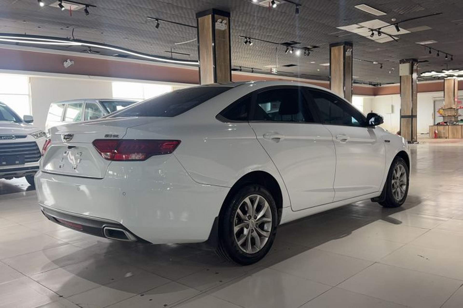 Used Geely Auto Emgrand GL 2017 1.3T DCT Elite Model Exterior 5