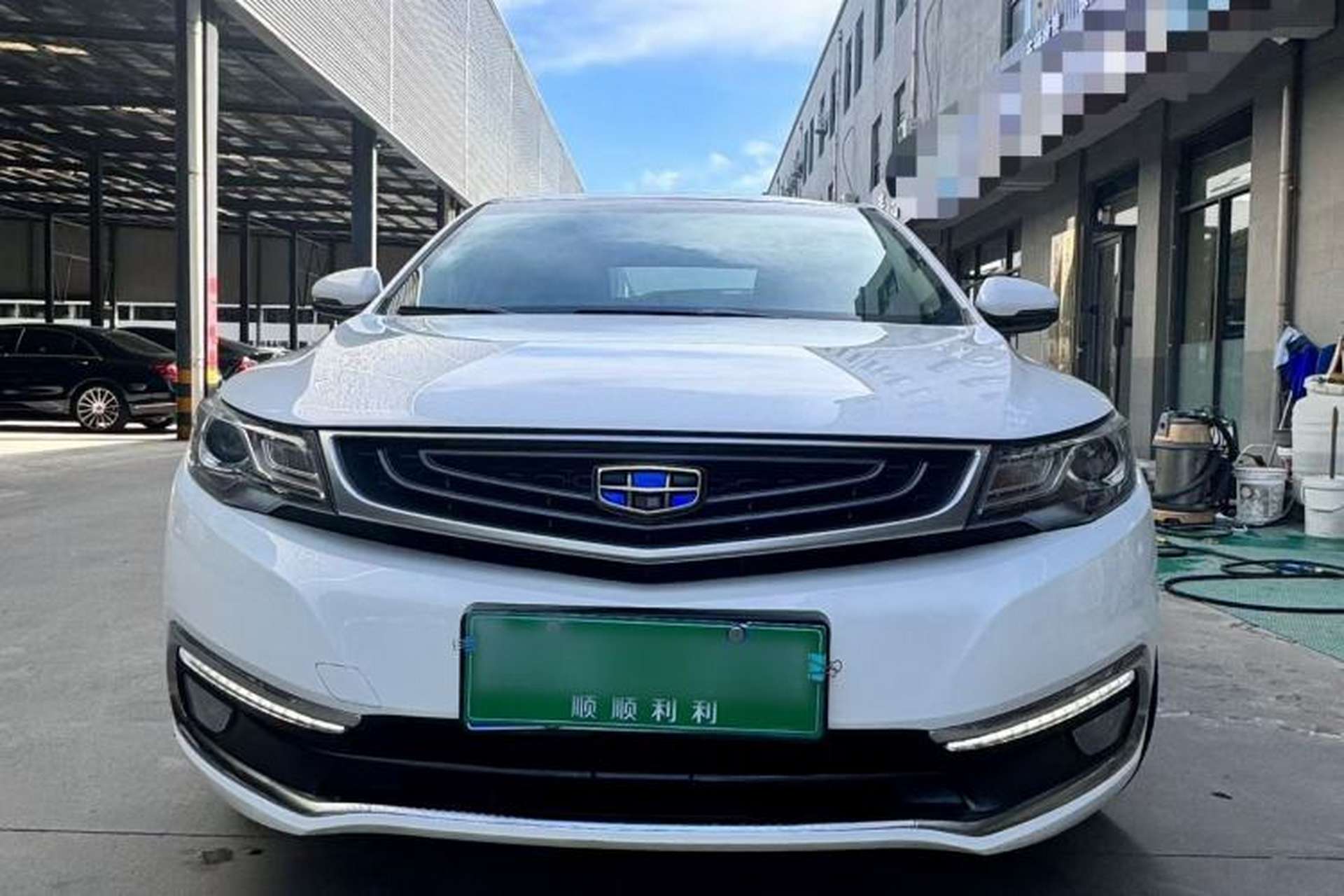 Used Geely Auto Emgrand GL 2017 1.8L DCT Elite Model Exterior 6