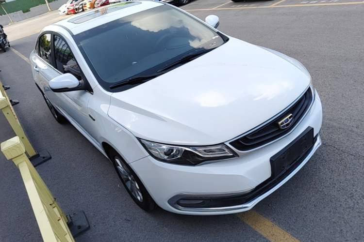 Used Geely Auto Emgrand GL 2017 1.3T Manual Elite Model Front Right 45 Deg