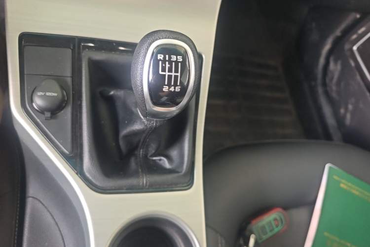Used Geely Auto Emgrand GL 2017 1.8L Manual Elite Model Gear Lever