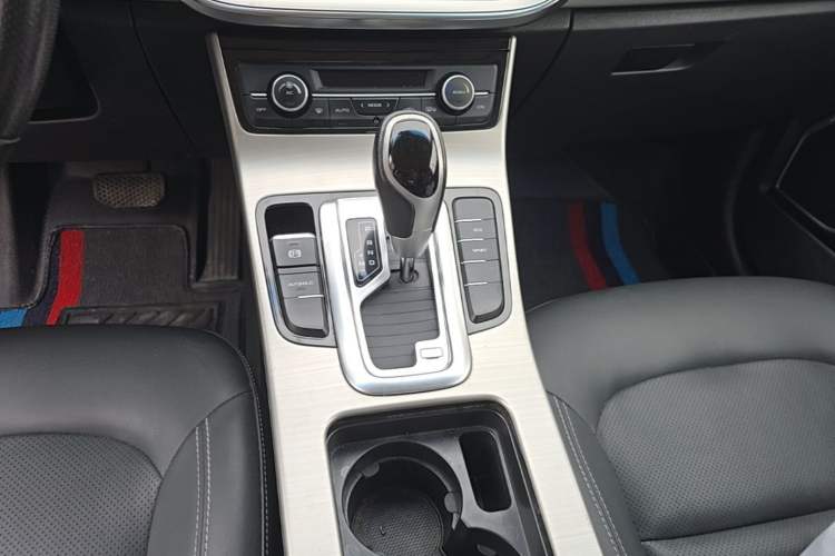Used Geely Auto Emgrand GL 2017 1.3T DCT Elite Model Gear Lever