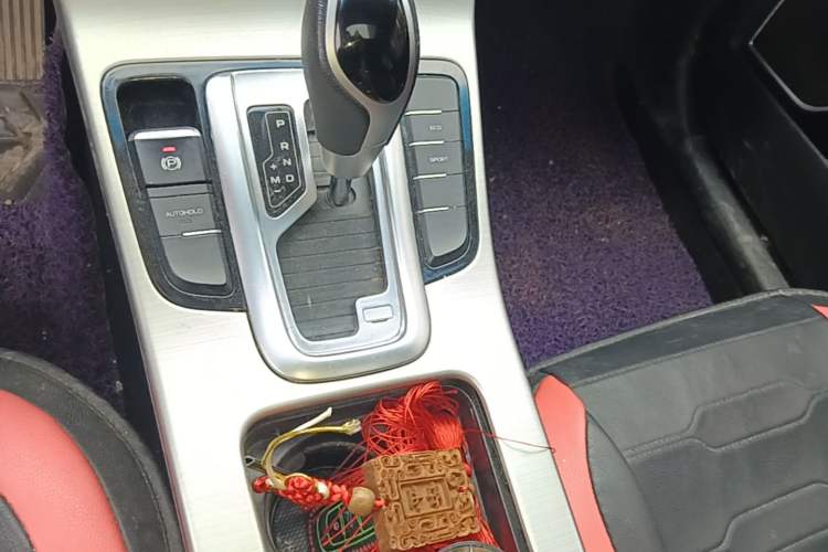 Used Geely Auto Emgrand GL 2017 1.8L DCT Elite Model Gear Lever